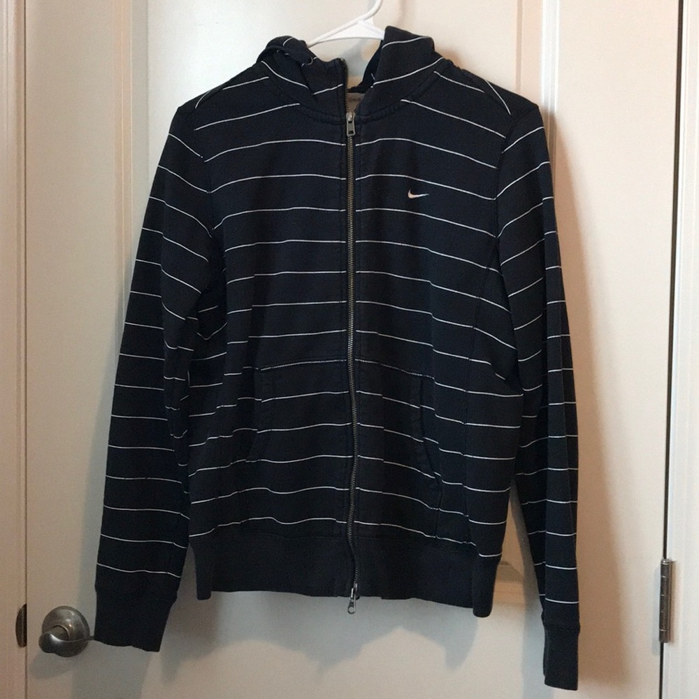 Nike sweatshirt